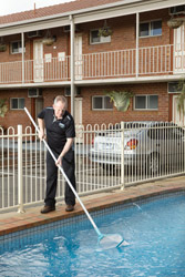 Courtyard Motor Inn - Swimming Pool